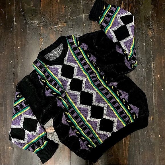 Abstract Patterned Knit Pullover Sweater - Picture 2 of 4